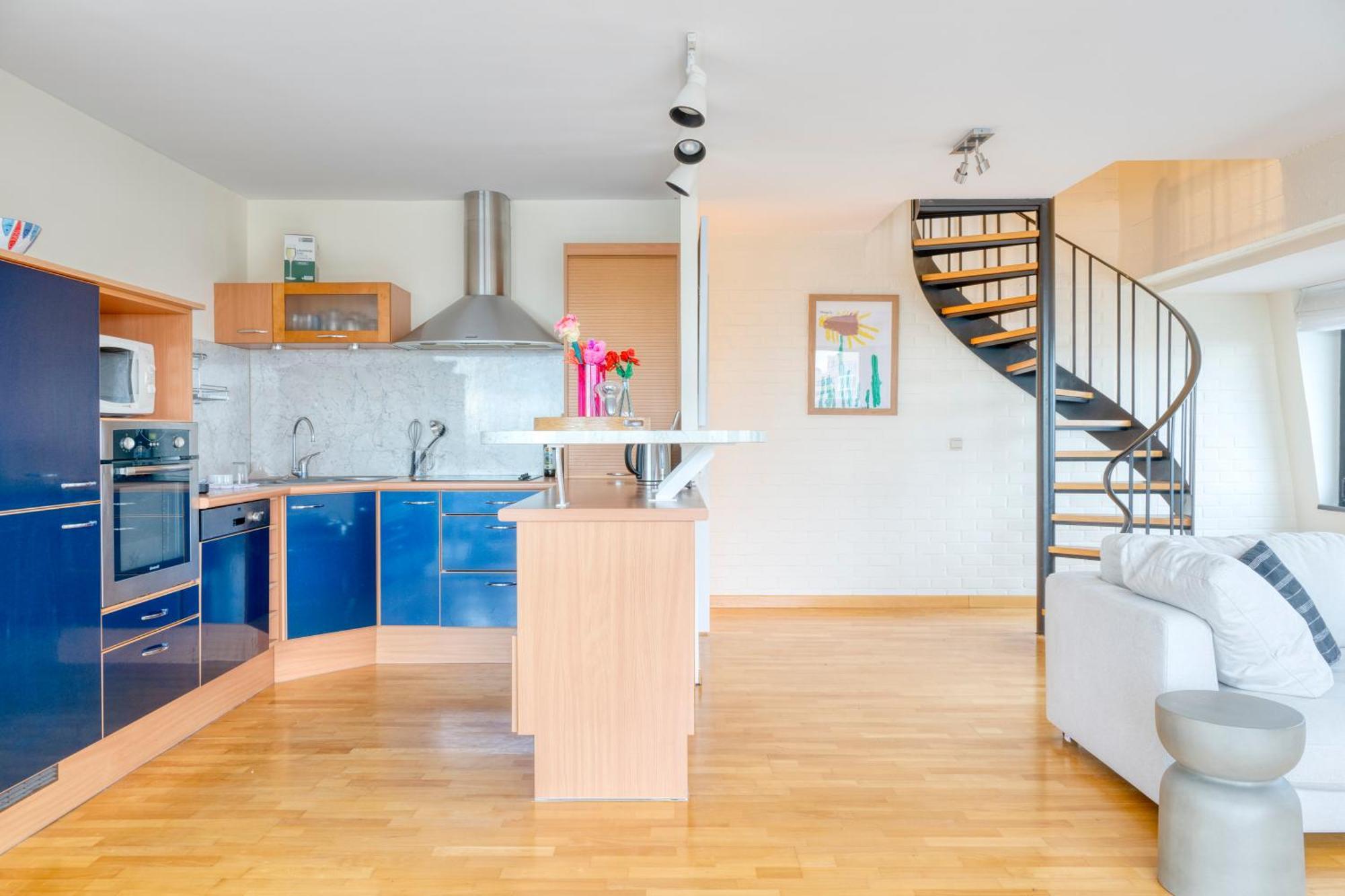 Spacious Duplex With Beautiful View Near The Sea コクセッド エクステリア 写真