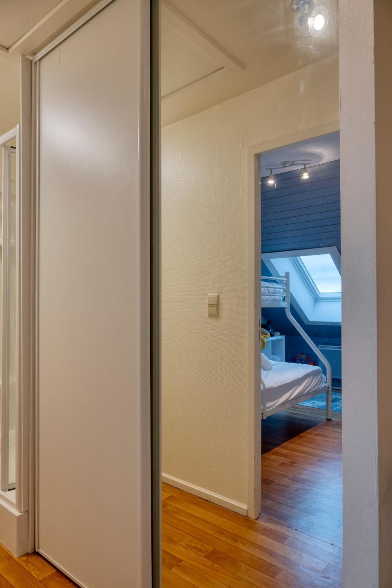 Spacious Duplex With Beautiful View Near The Sea コクセッド エクステリア 写真