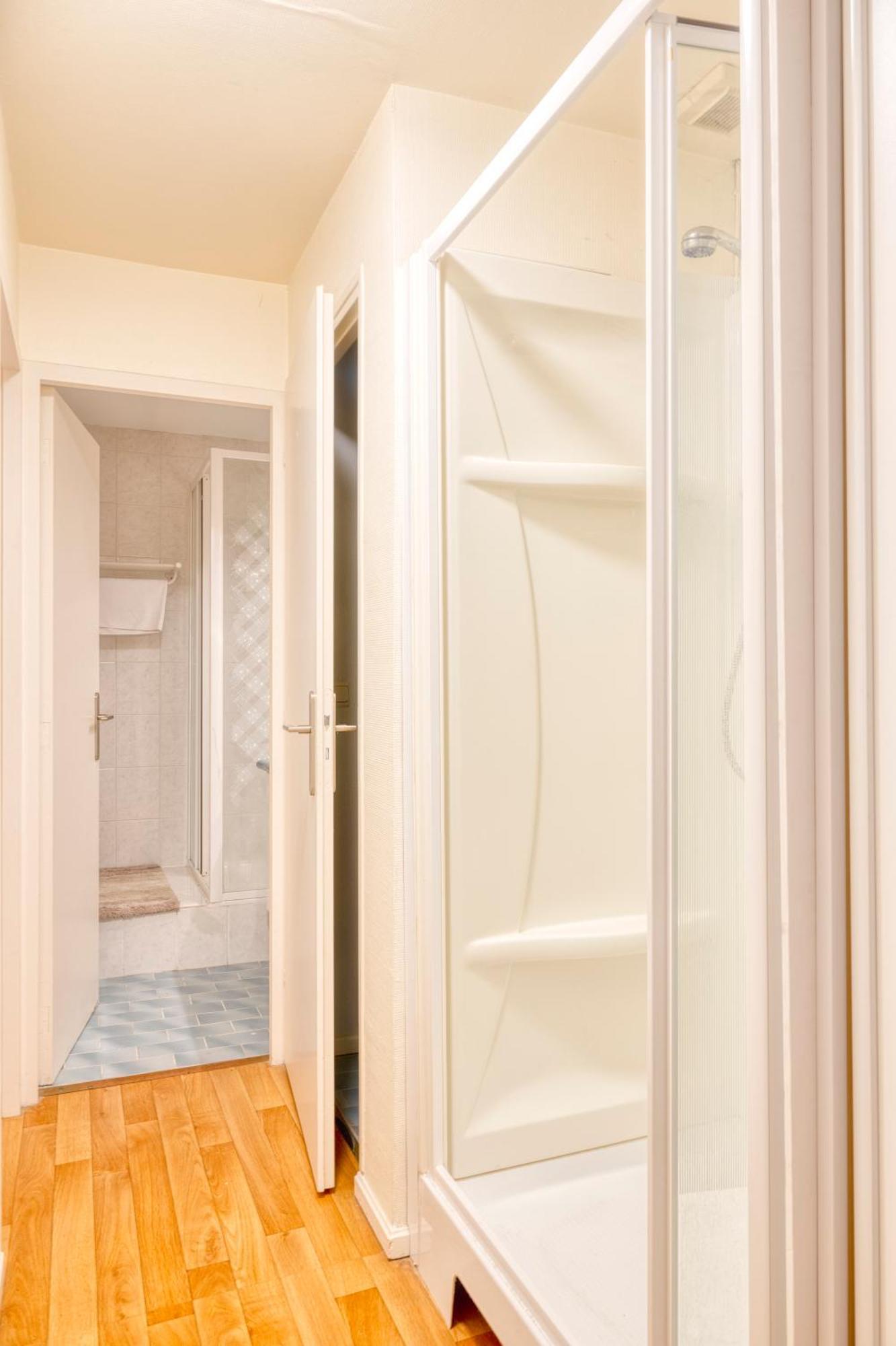 Spacious Duplex With Beautiful View Near The Sea コクセッド エクステリア 写真