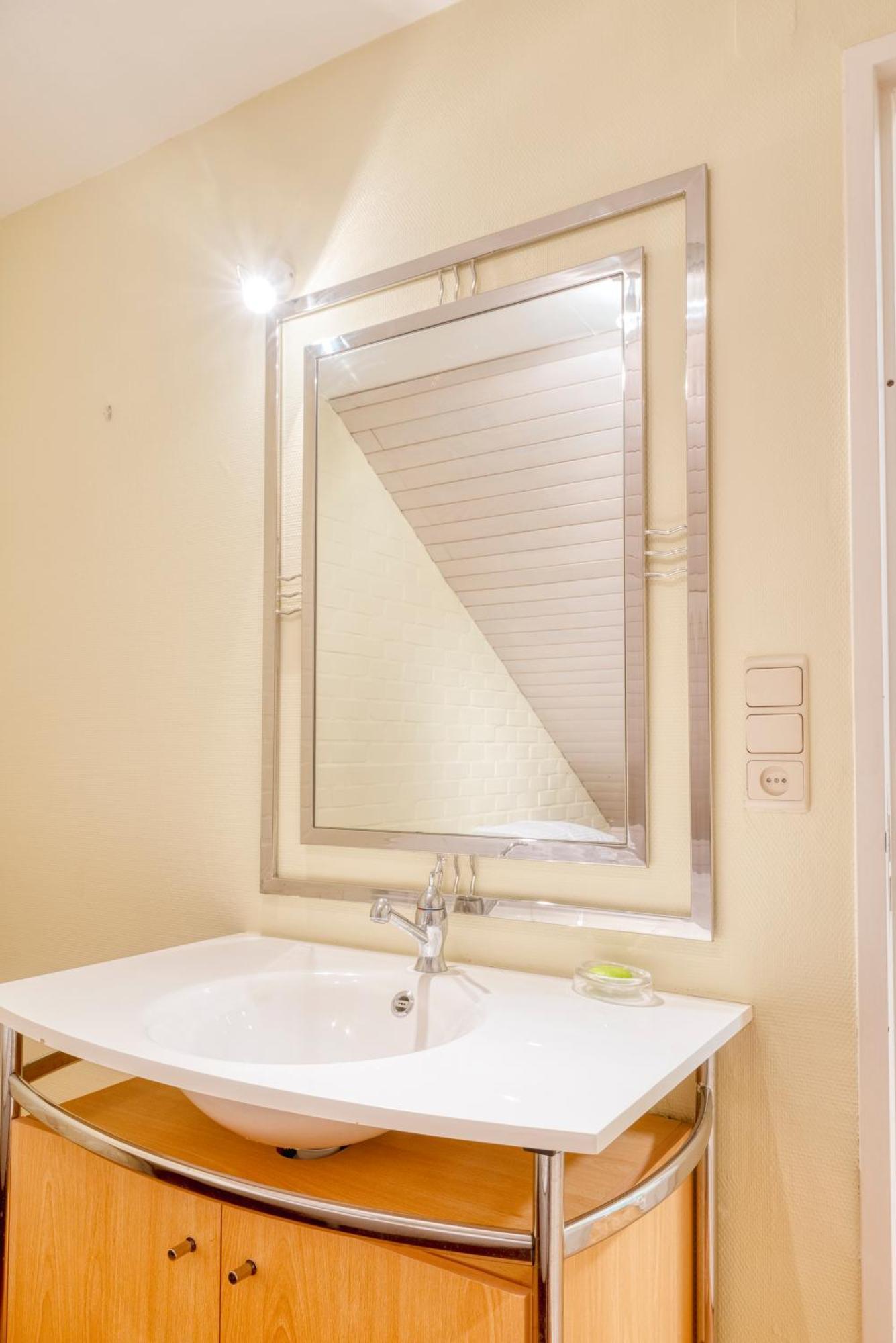 Spacious Duplex With Beautiful View Near The Sea コクセッド エクステリア 写真